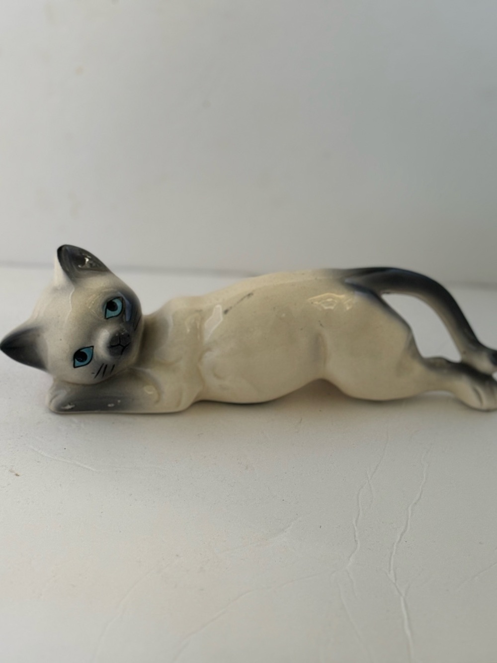 Vintage Porcelain Siamese Cat Figurine - Cream and Gray